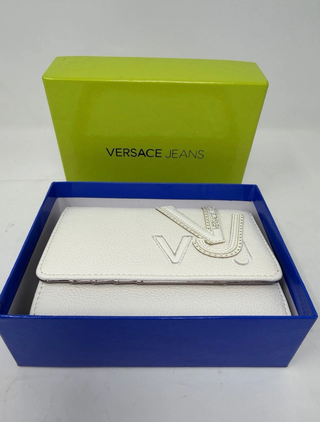Versace Jeans white nappa leather VJ logo purse with gold hardware, shown with box and tags, stylish accessories for women.