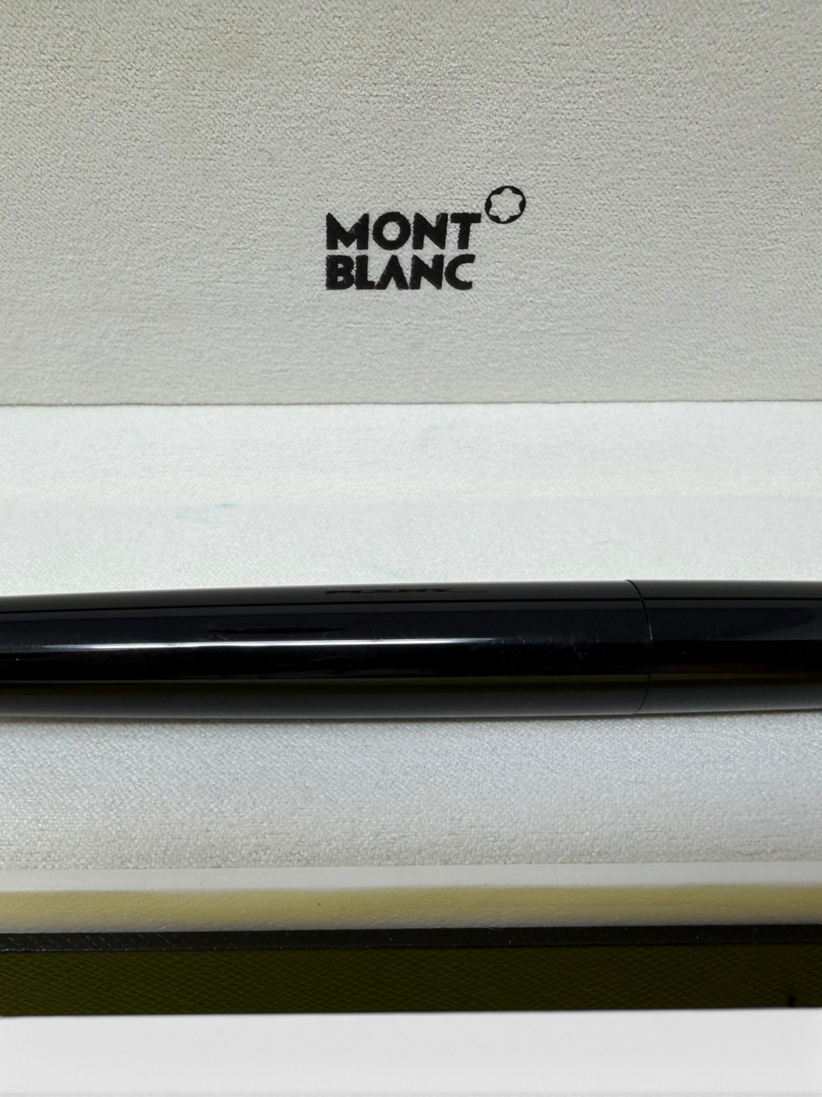 Montblanc M by Marc Newson Fountain Pen – 14ct Gold Medium Nib, Boxed with Ink