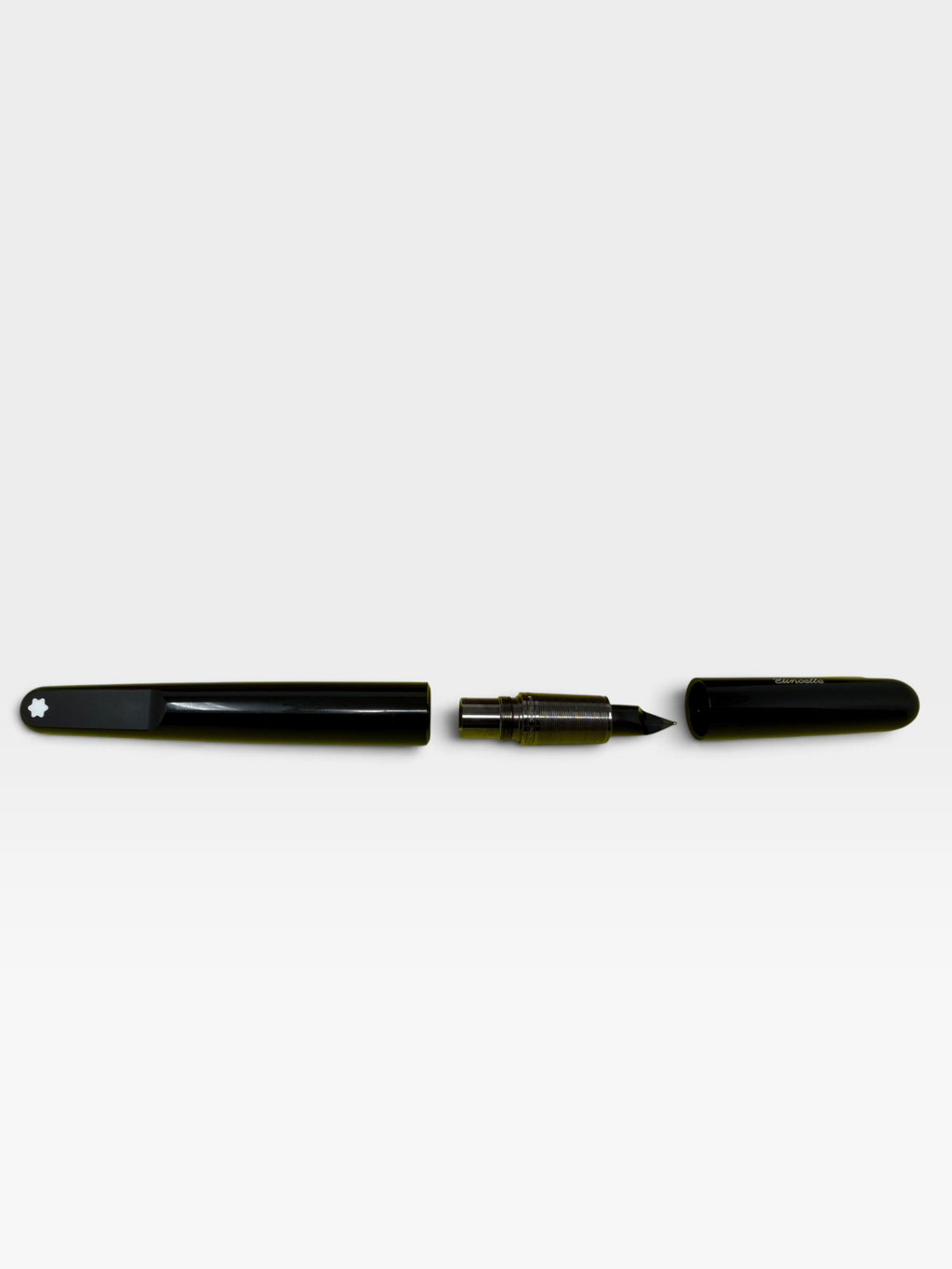 Montblanc M by Marc Newson Fountain Pen – 14ct Gold Medium Nib, Boxed with Ink