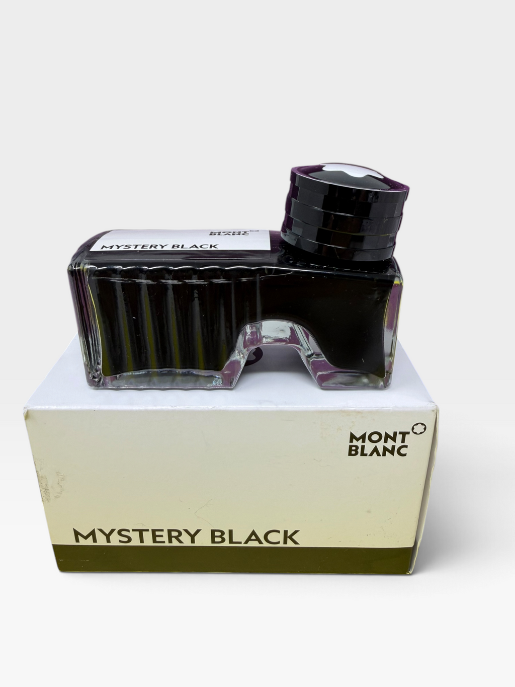 Montblanc M by Marc Newson Fountain Pen – 14ct Gold Medium Nib, Boxed with Ink