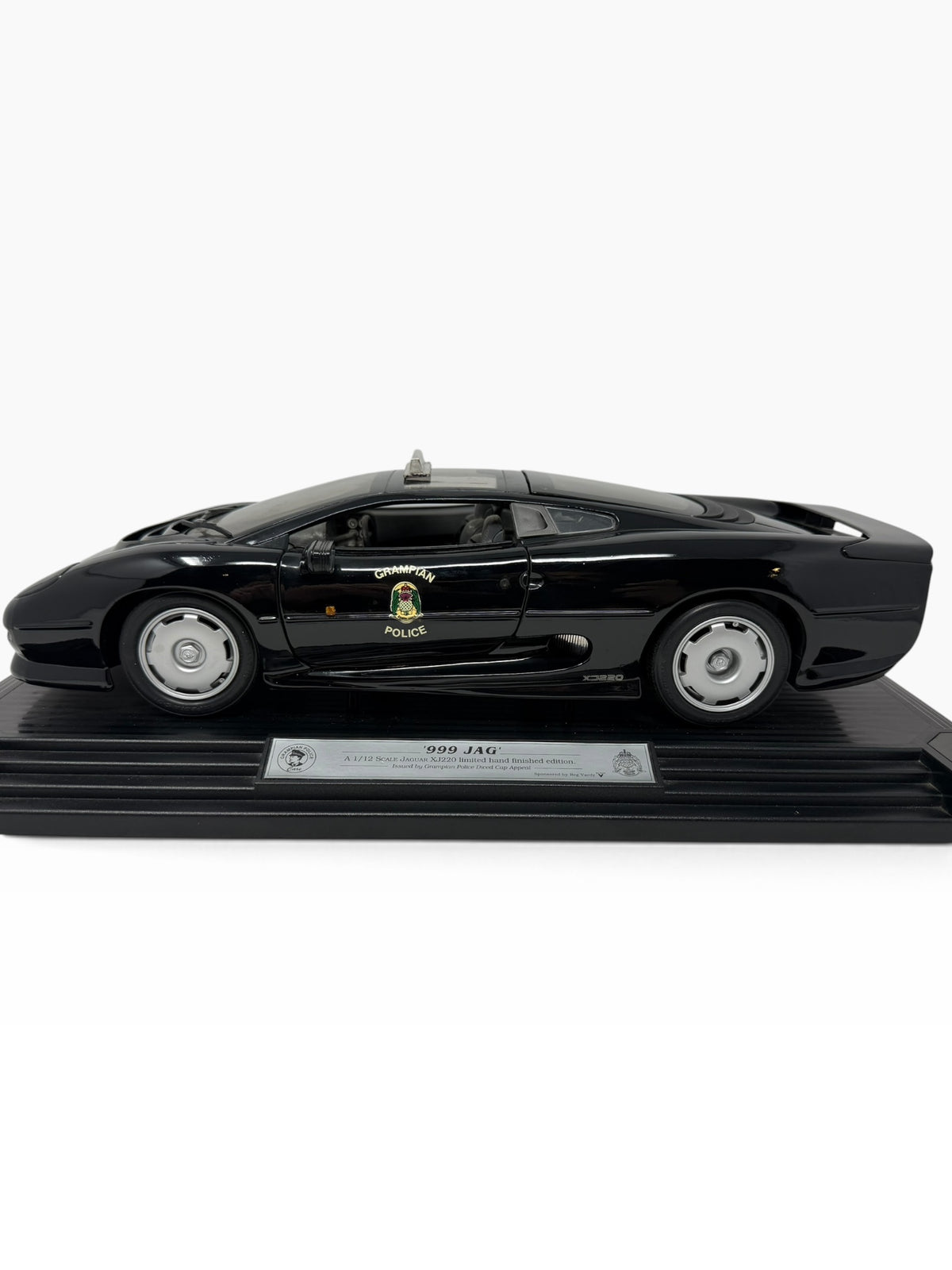 Maisto Jaguar XJ220 1:12 Grampian Police “999 JAG” Limited Edition Boxed