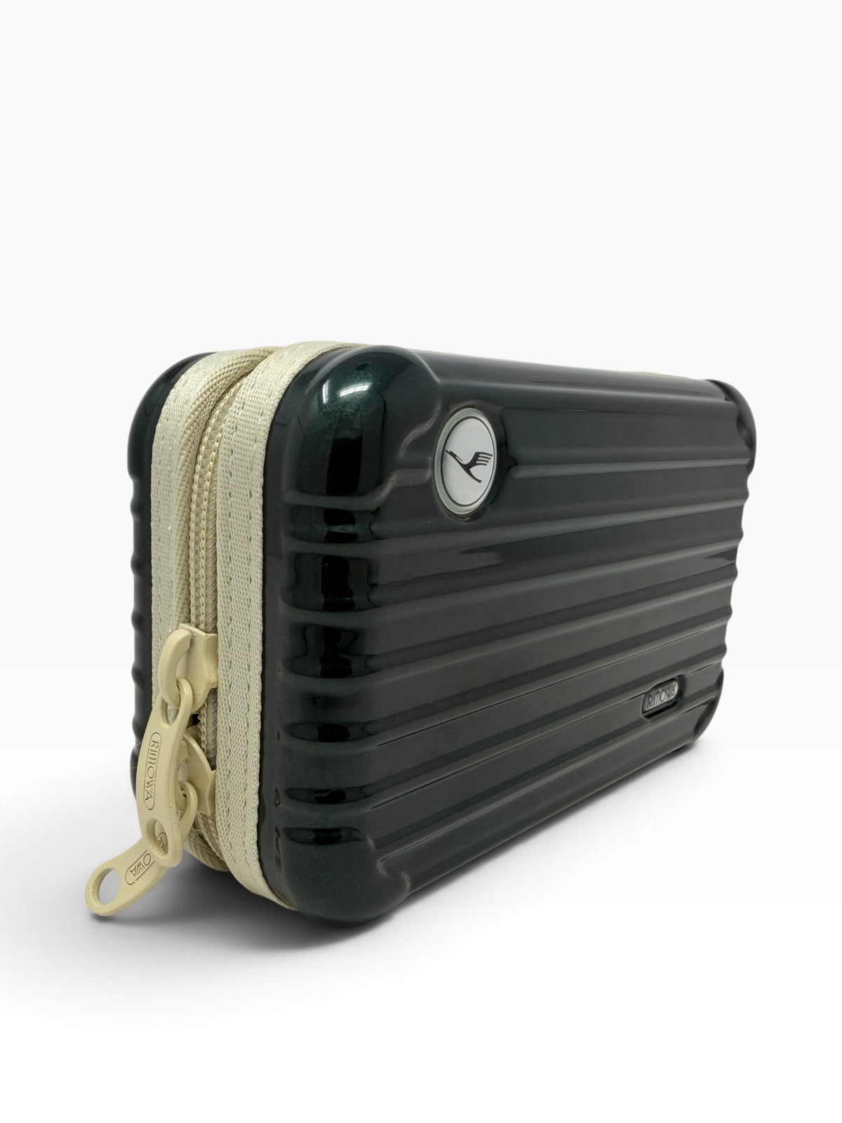 RIMOWA Lufthansa First Class Collectible Amenity Case Metallic Green – Excellent Condition