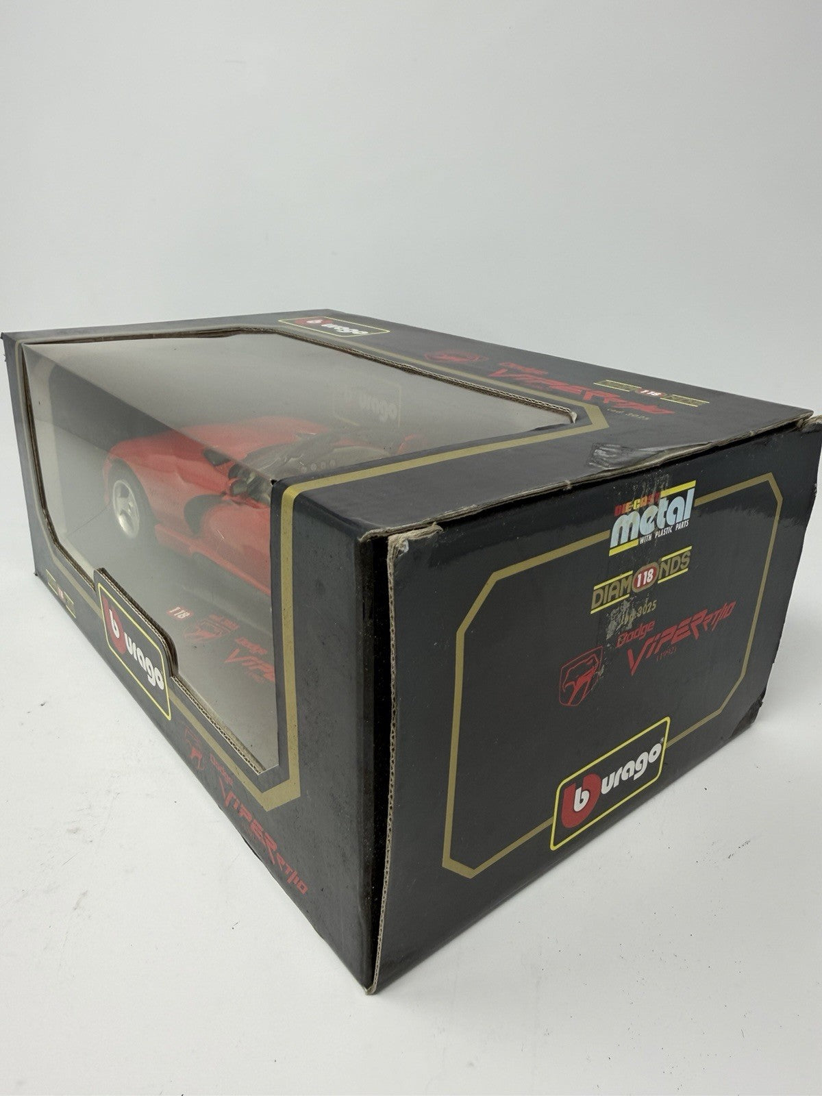 Bburago Diamonds 1:18 red Dodge Viper RT/10 1992 box corner view