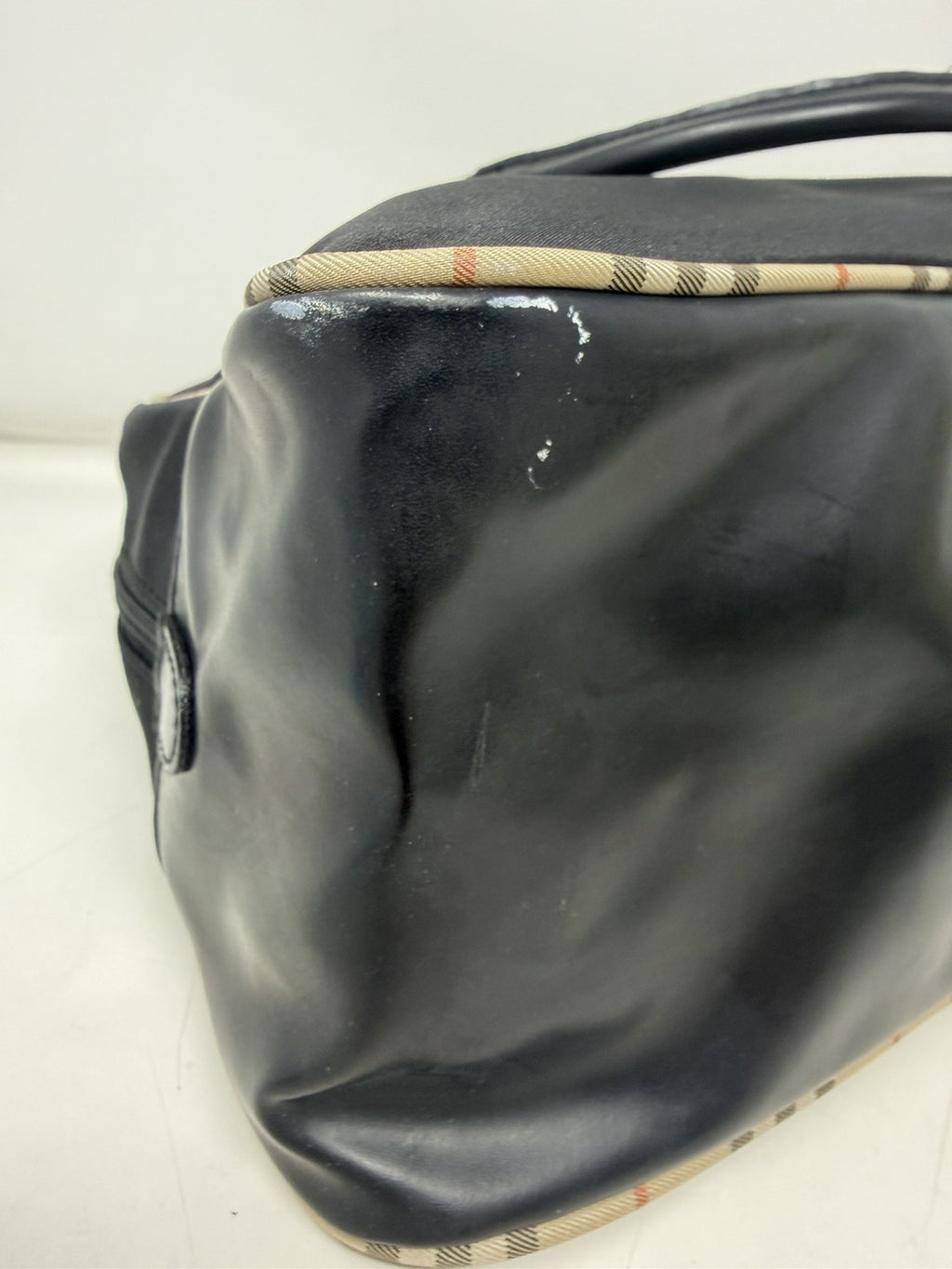 Burberry black holdall weekend bag with check trim – photo 10 of 16