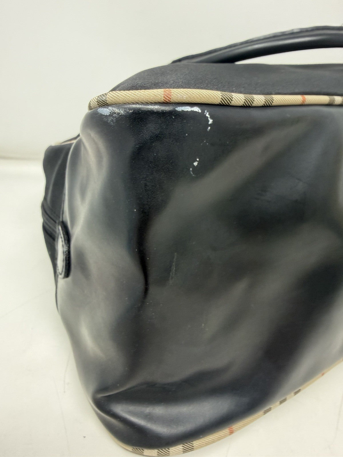 Burberry black holdall weekend bag with check trim – photo 10 of 16