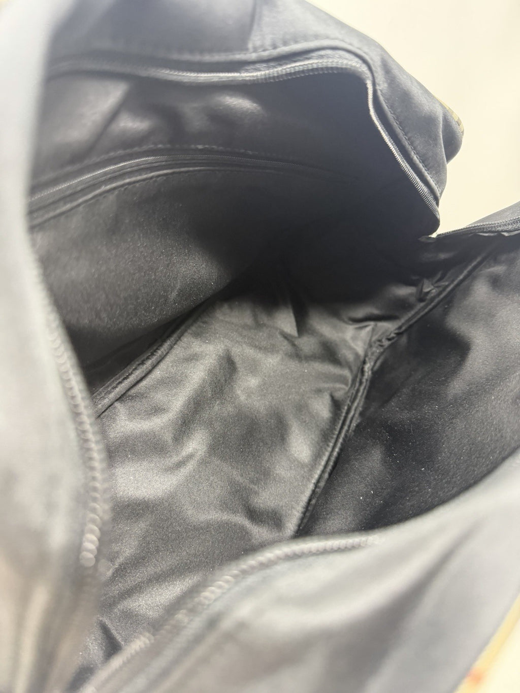 Burberry black holdall weekend bag with check trim – photo 14 of 16