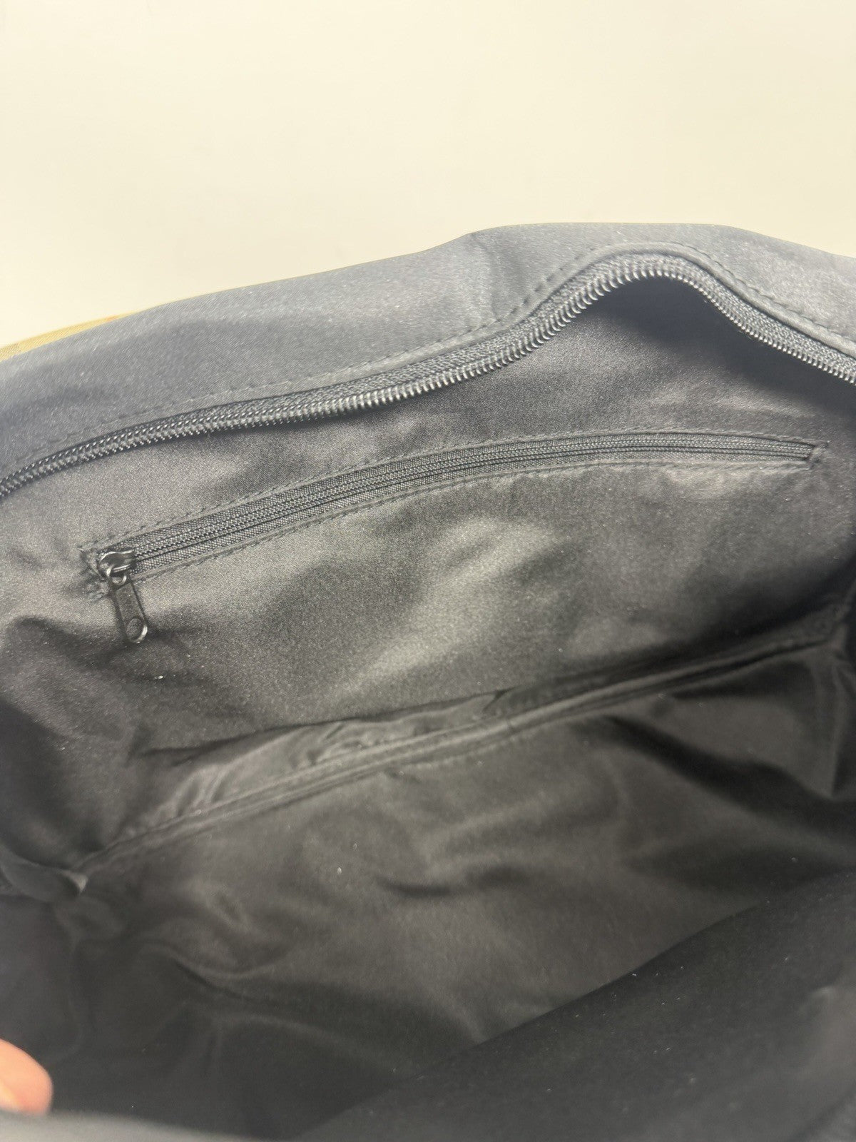 Burberry black holdall weekend bag with check trim – photo 15 of 16
