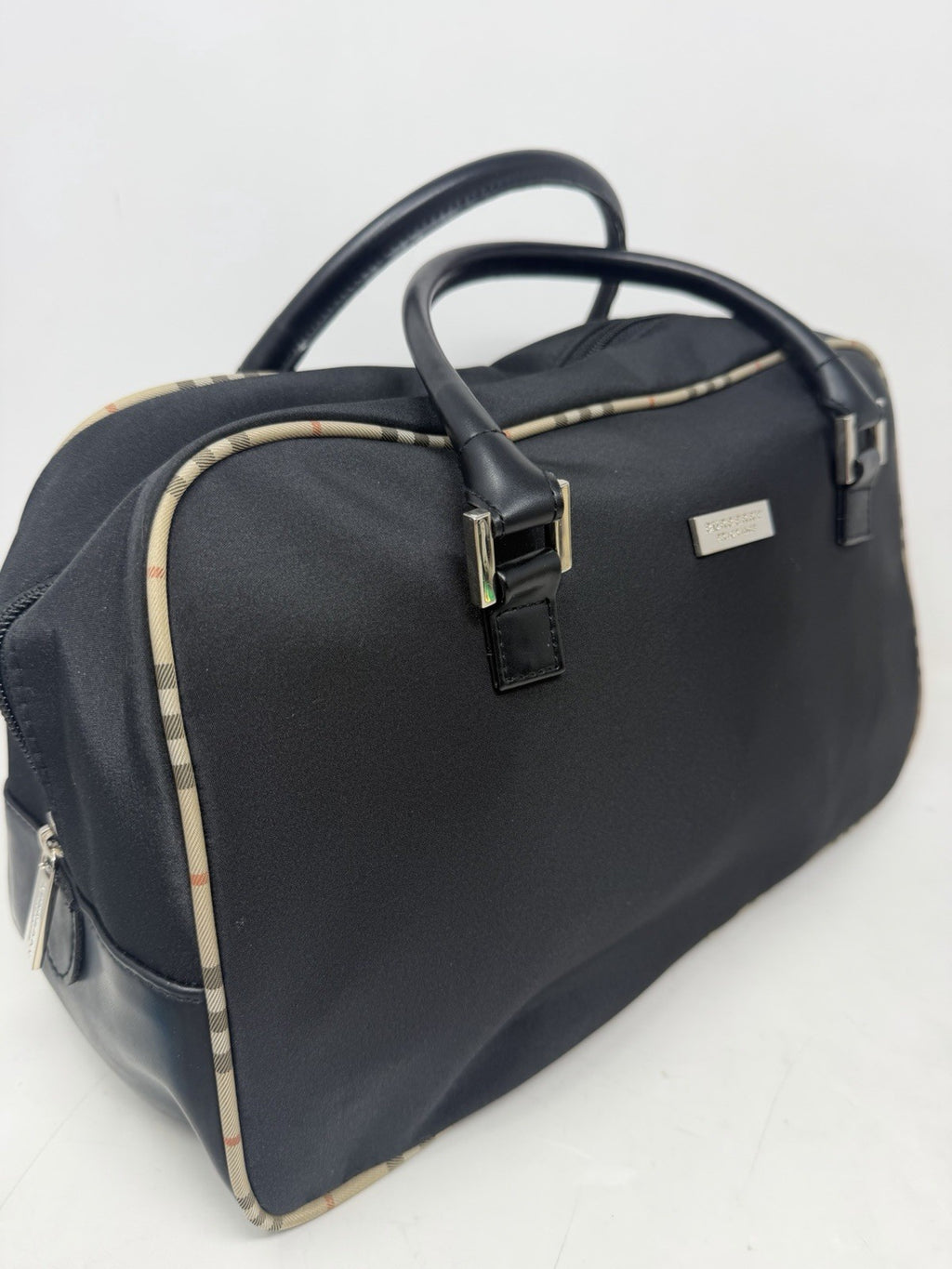 Burberry black holdall weekend bag with check trim – photo 4 of 16