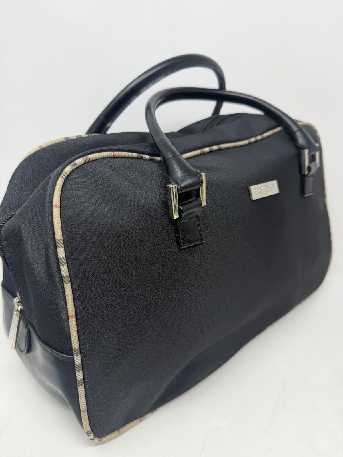 Burberry black holdall weekend bag with check trim – photo 4 of 16