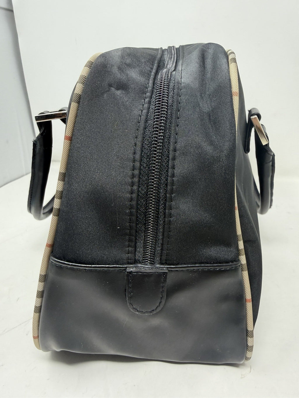 Burberry black holdall weekend bag with check trim – photo 7 of 16