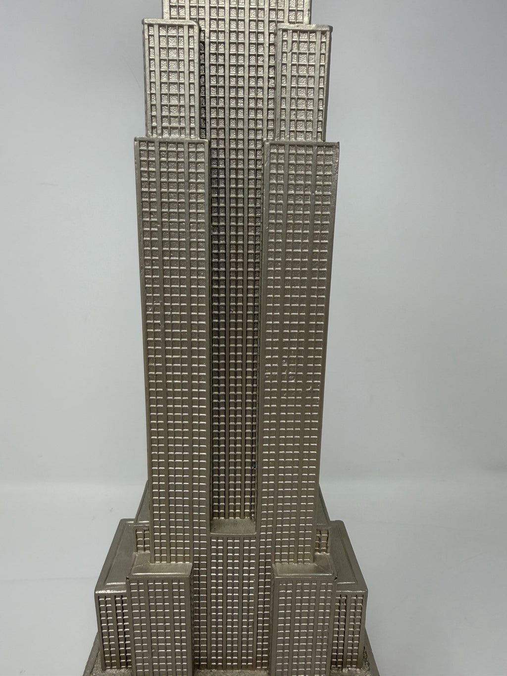 Colbar Art Empire State Building statue with King Kong, tower detail