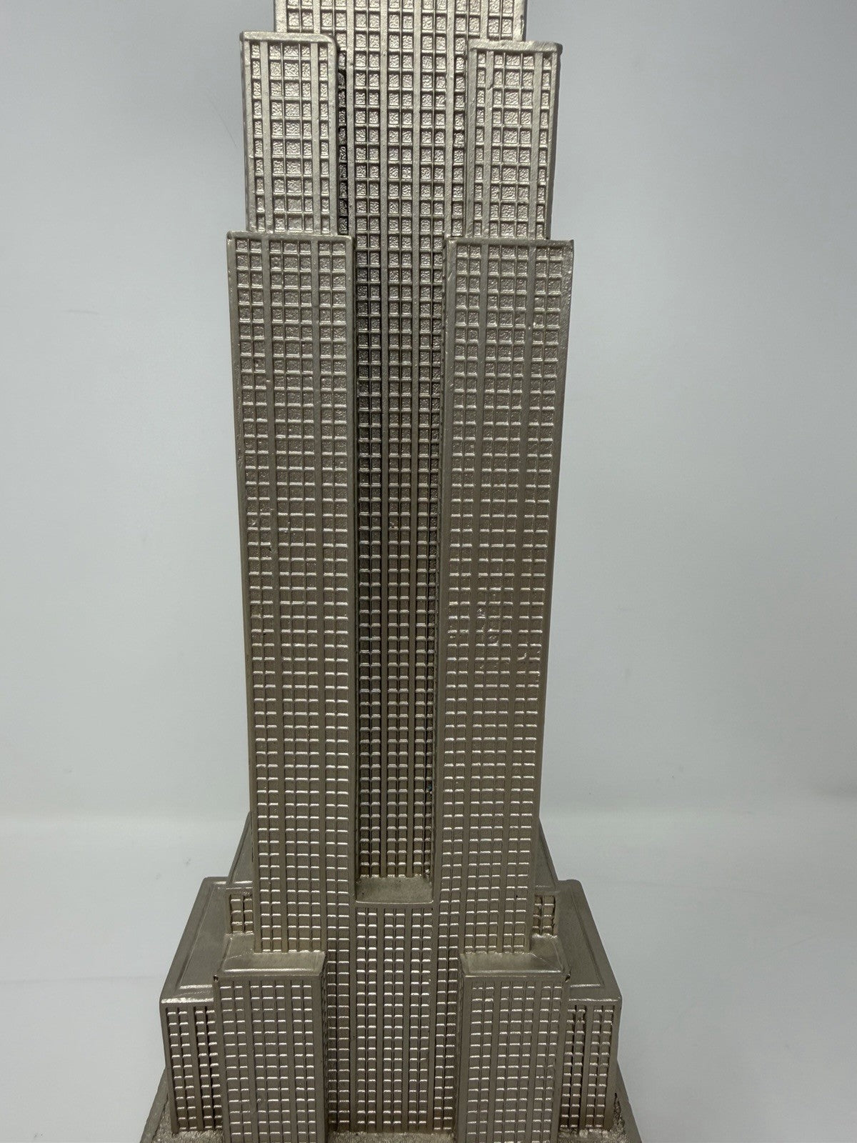 Colbar Art Empire State Building statue with King Kong, tower detail