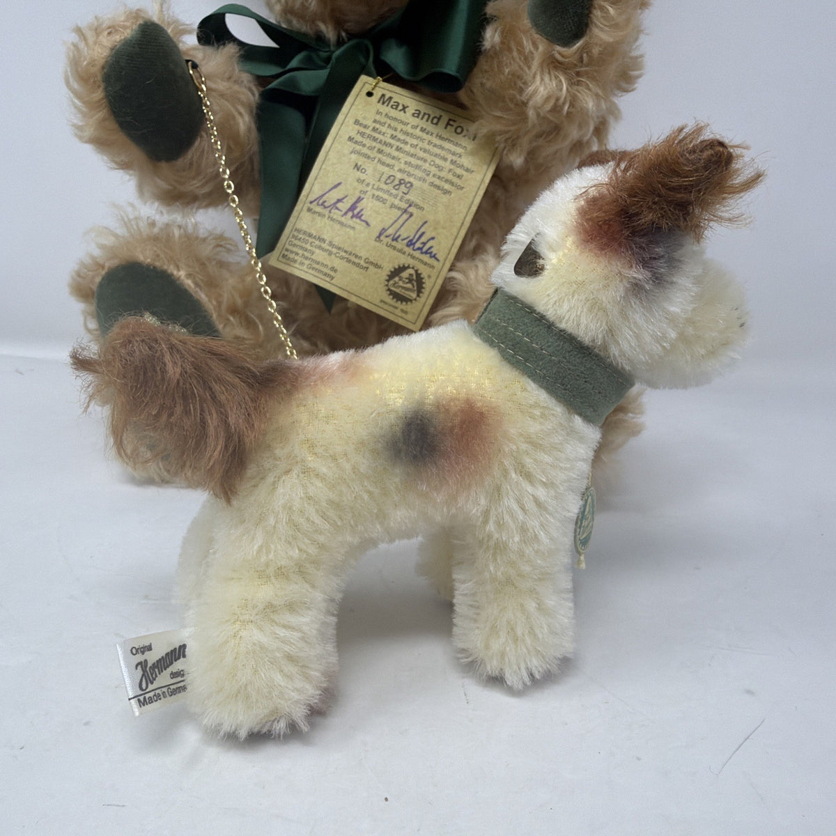 Hermann Coburg Max and Foxl mohair bear and dog, Foxl side view