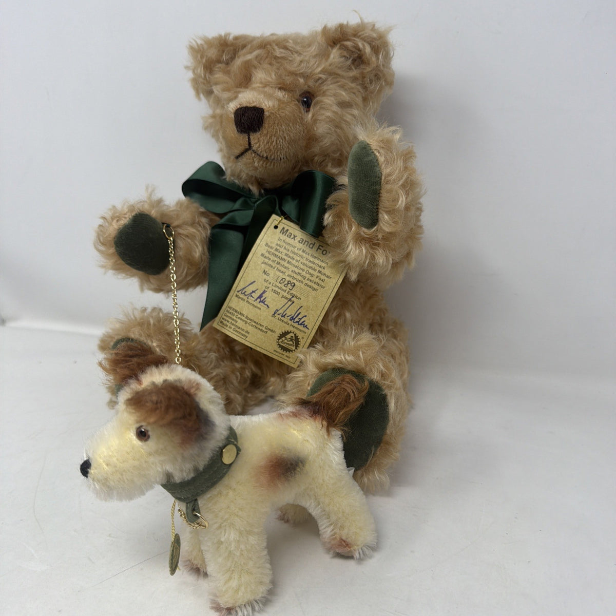 Hermann Coburg Max and Foxl mohair bear and dog, three-quarter view of the set