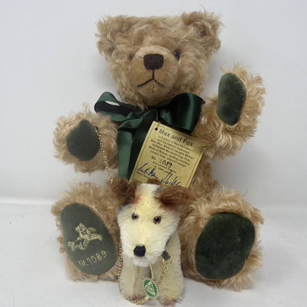 Hermann Coburg Max and Foxl mohair bear and dog, close front view of the set