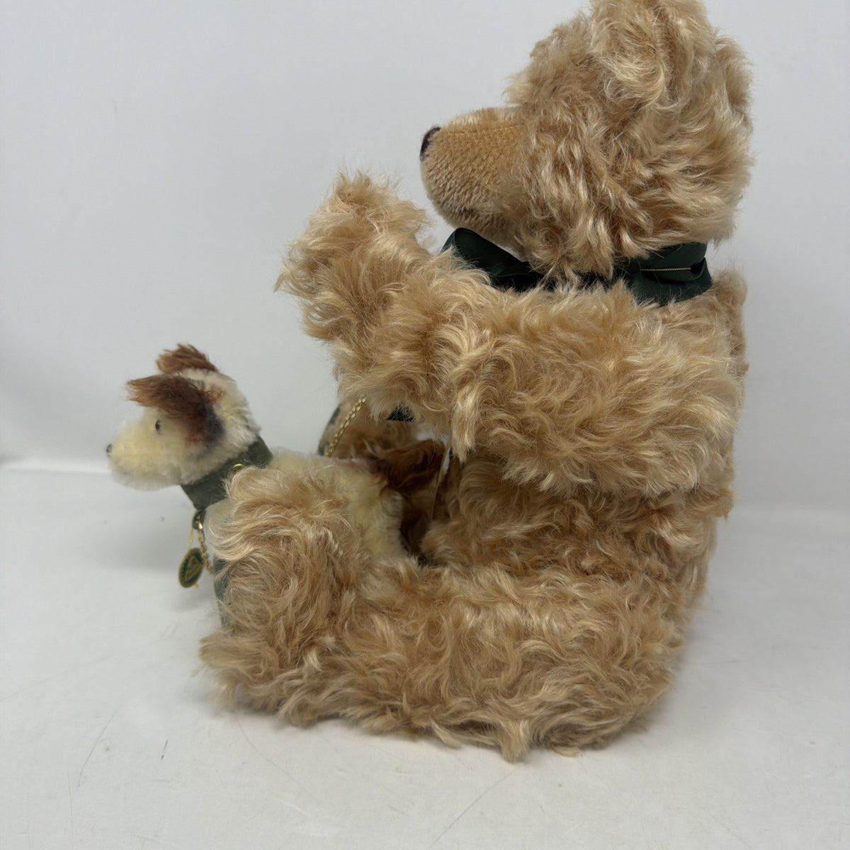 Hermann Coburg Max and Foxl mohair bear and dog, Max side profile with Foxl