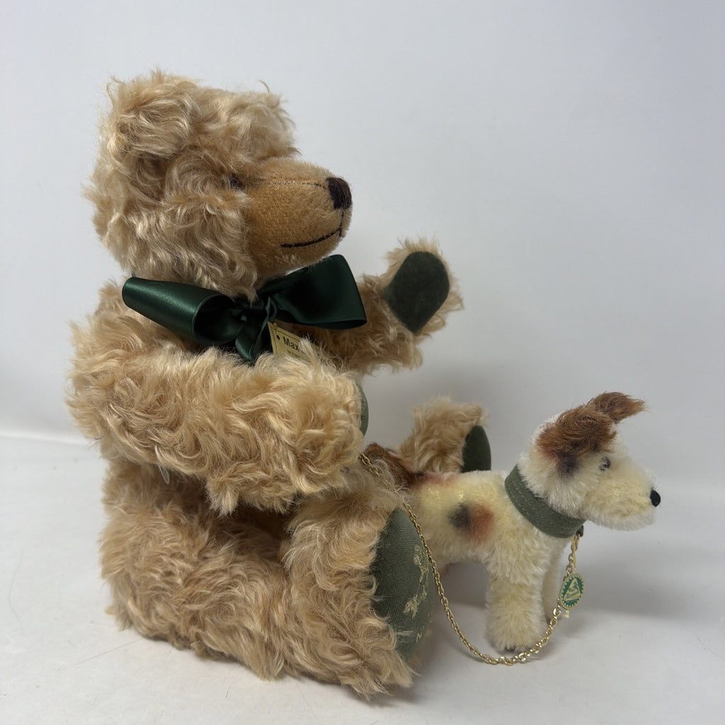 Hermann Coburg Max and Foxl mohair bear and dog, side view of the set