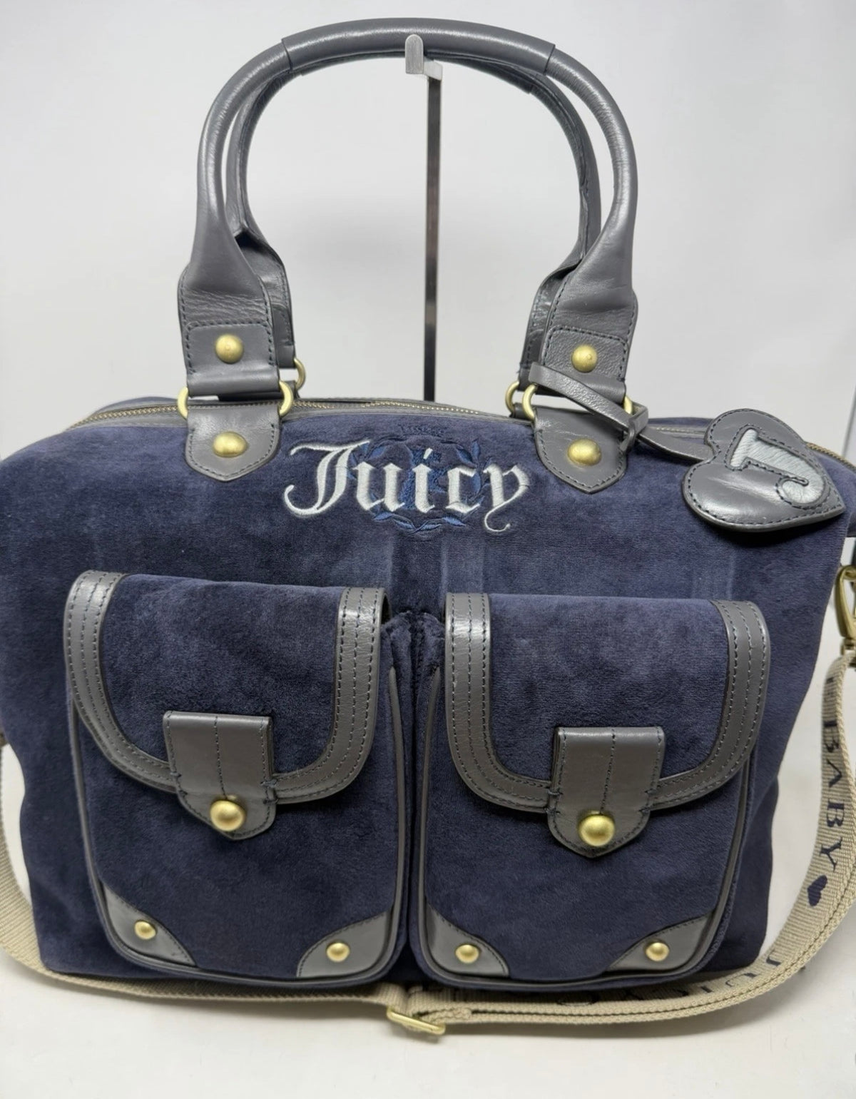 Juicy Couture large navy velour shoulder bag with grey leather trim and strap, stylish and spacious for everyday use.