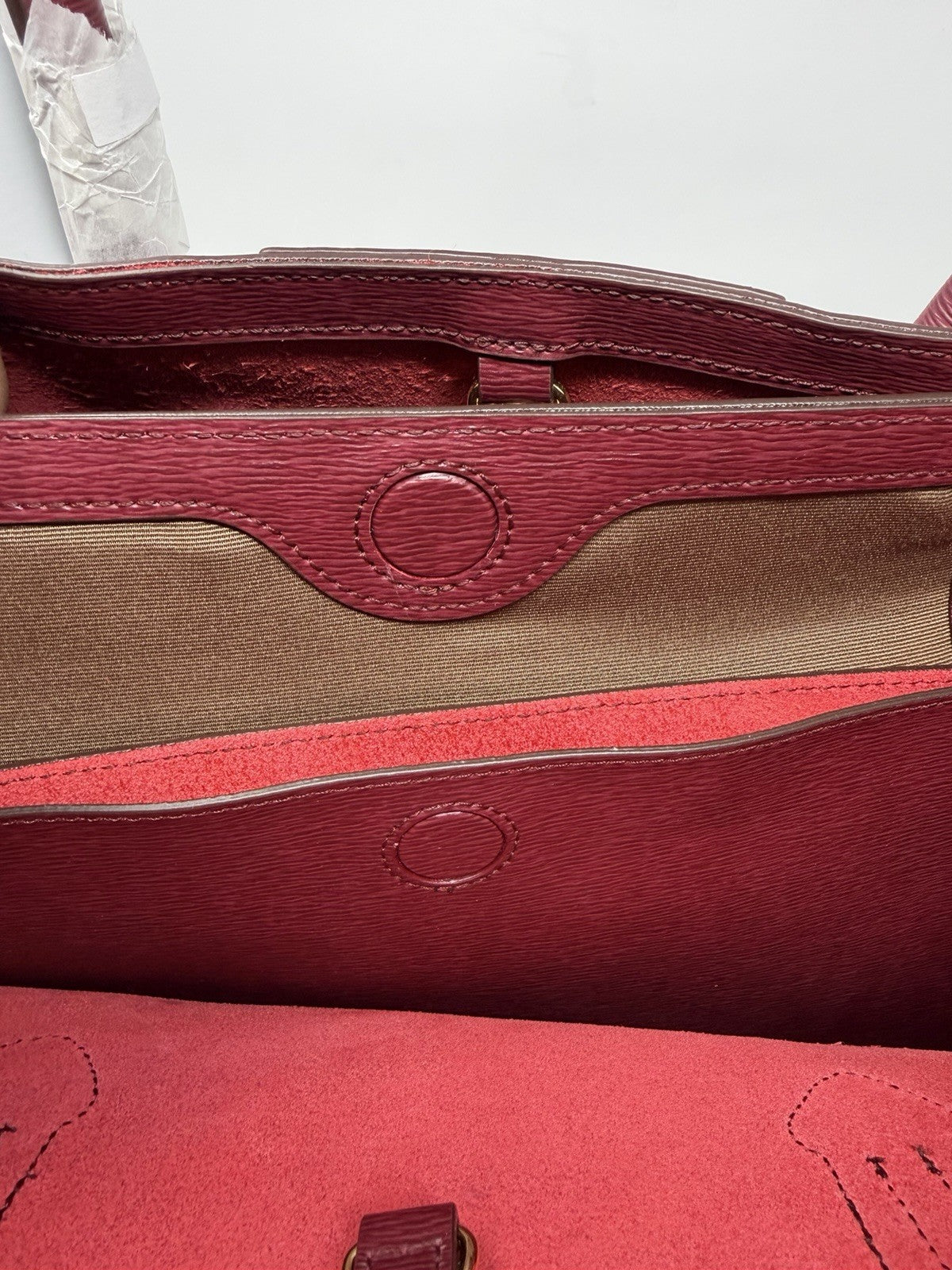 Interior pocket detail inside the rosewood City Tote