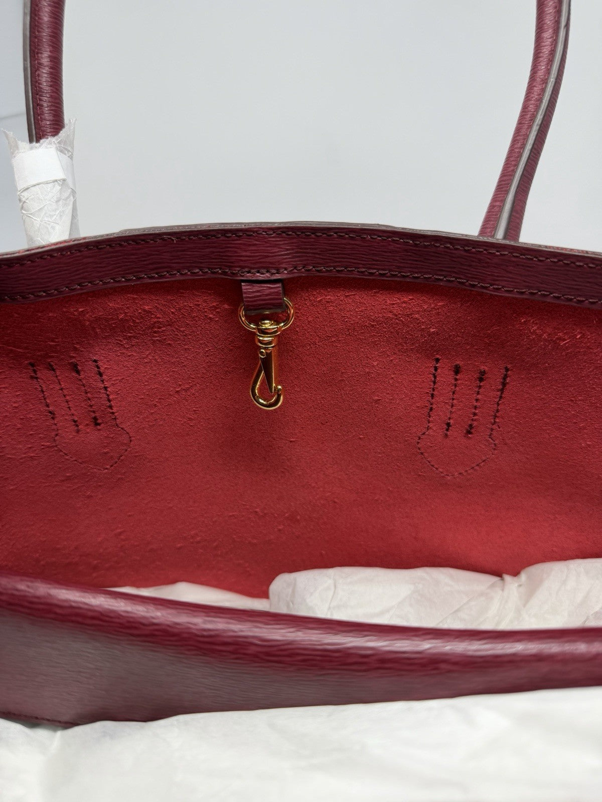 Gold-tone clip inside the Lauren Ralph Lauren City Tote