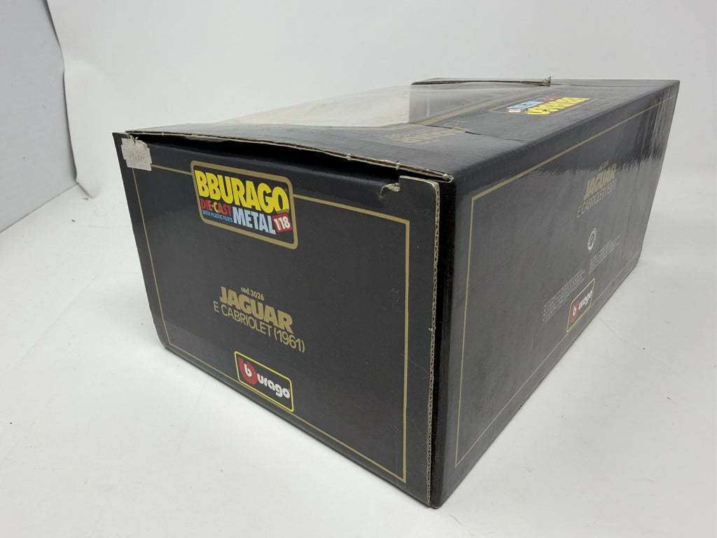 Bburago 1:18 green Jaguar E Cabriolet die-cast model – photo 21 of 22