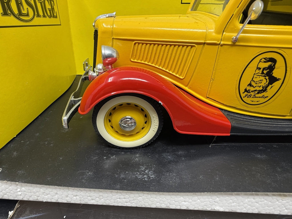 Solido Prestige 1936 Ford V8 Pick Up Pneus Dunlop die-cast model – photo 6 of 14