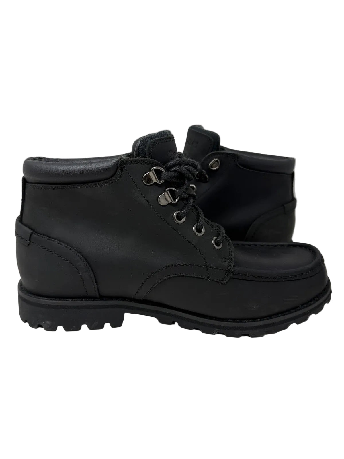 Timberland Earthkeepers black leather chukka boots for men, UK 8.5 / EU 43, showing the new boots with damaged box.
