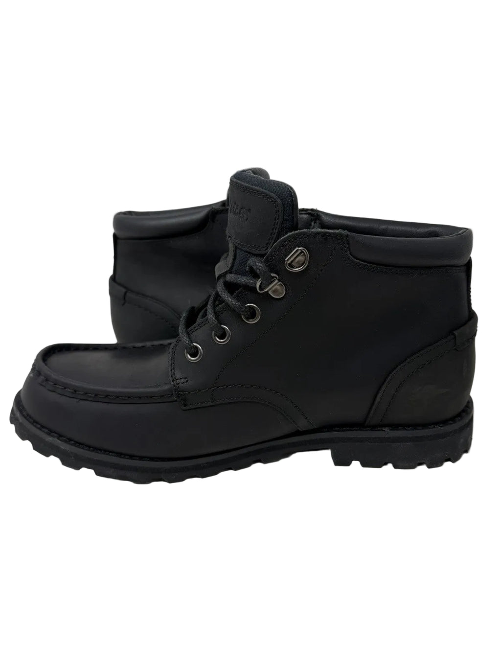 Timberland Earthkeepers black leather chukka boots for men, UK 8.5, EU 43, showing new condition with damaged box.