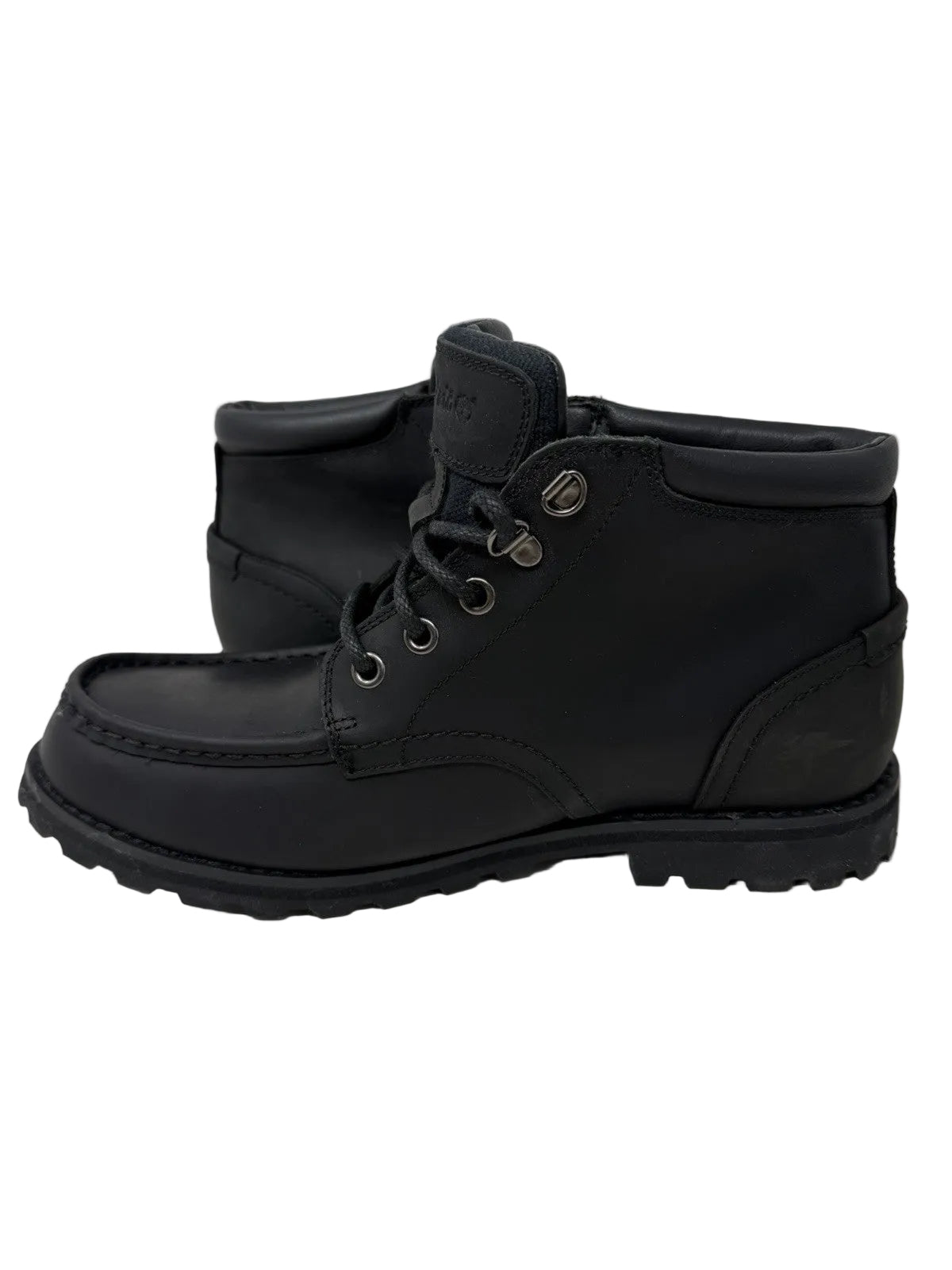 Timberland Earthkeepers black leather chukka boots for men, UK 8.5, EU 43, showing new condition with damaged box.