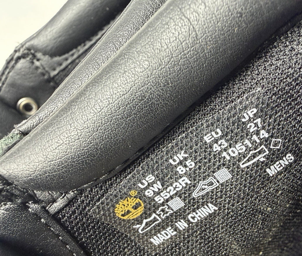 Timberland Earthkeepers black leather chukka boots for men, UK 8.5, EU 43, showing the boots with a slightly damaged box.