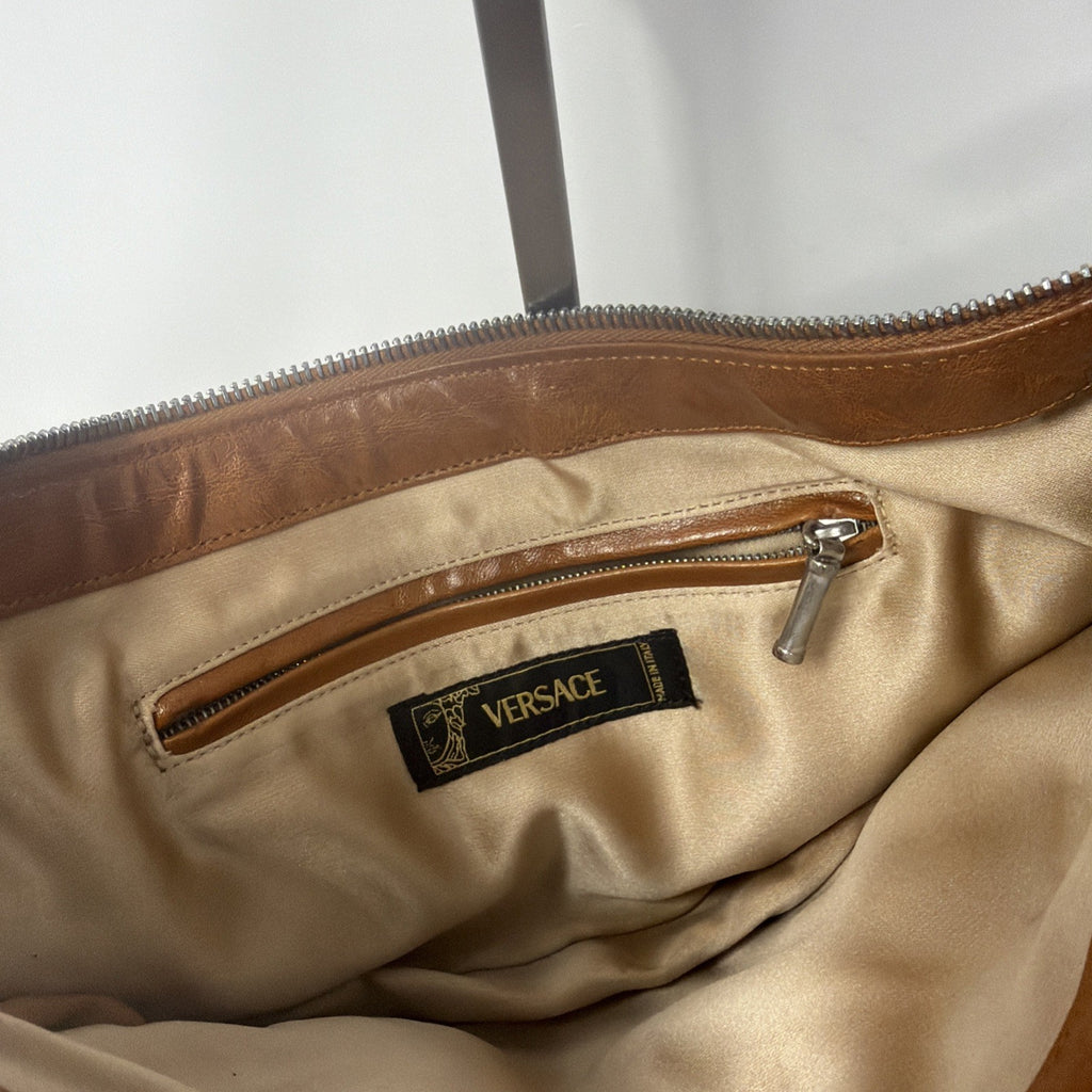 Versace Y2K white and tan leather shoulder bag with Medusa zip charm – photo 10 of 24