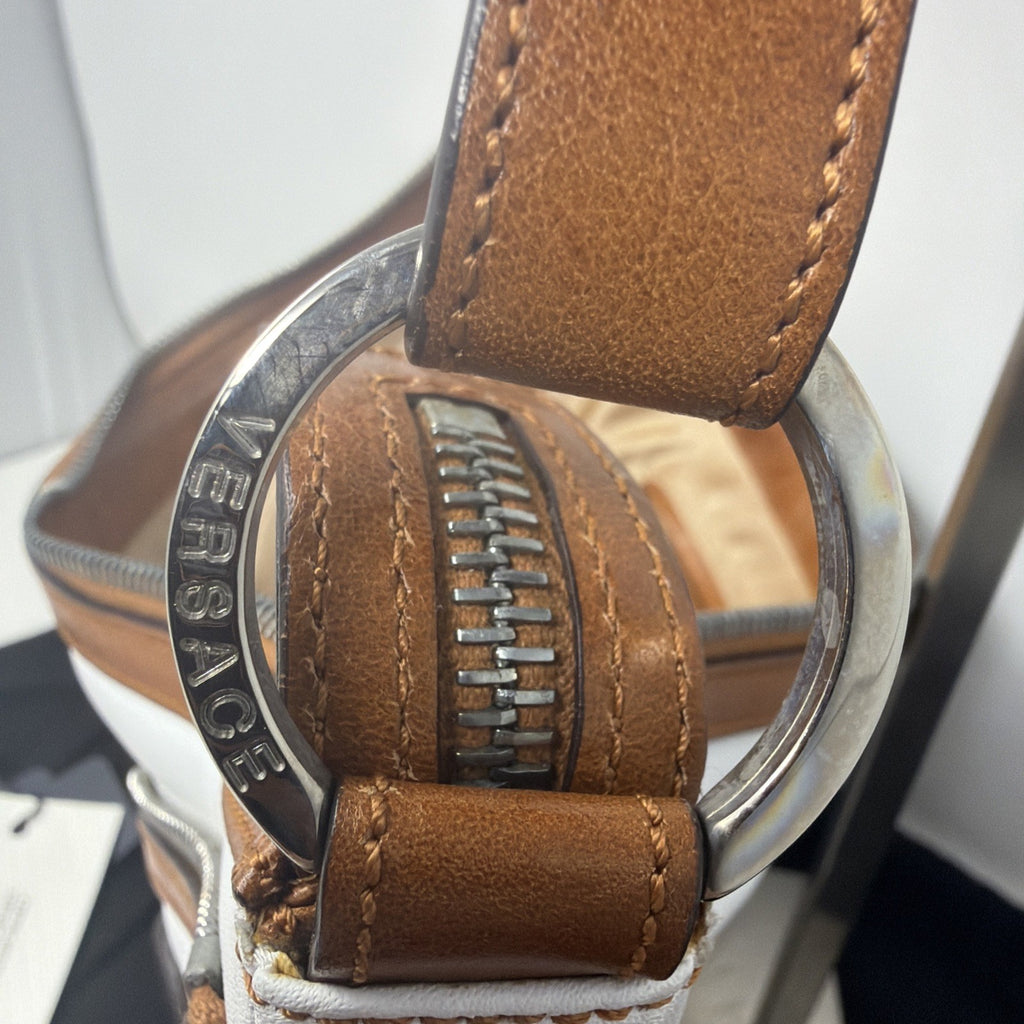 Versace Y2K white and tan leather shoulder bag with Medusa zip charm – photo 11 of 24