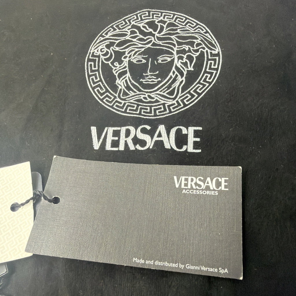 Versace Y2K white and tan leather shoulder bag with Medusa zip charm – photo 14 of 24