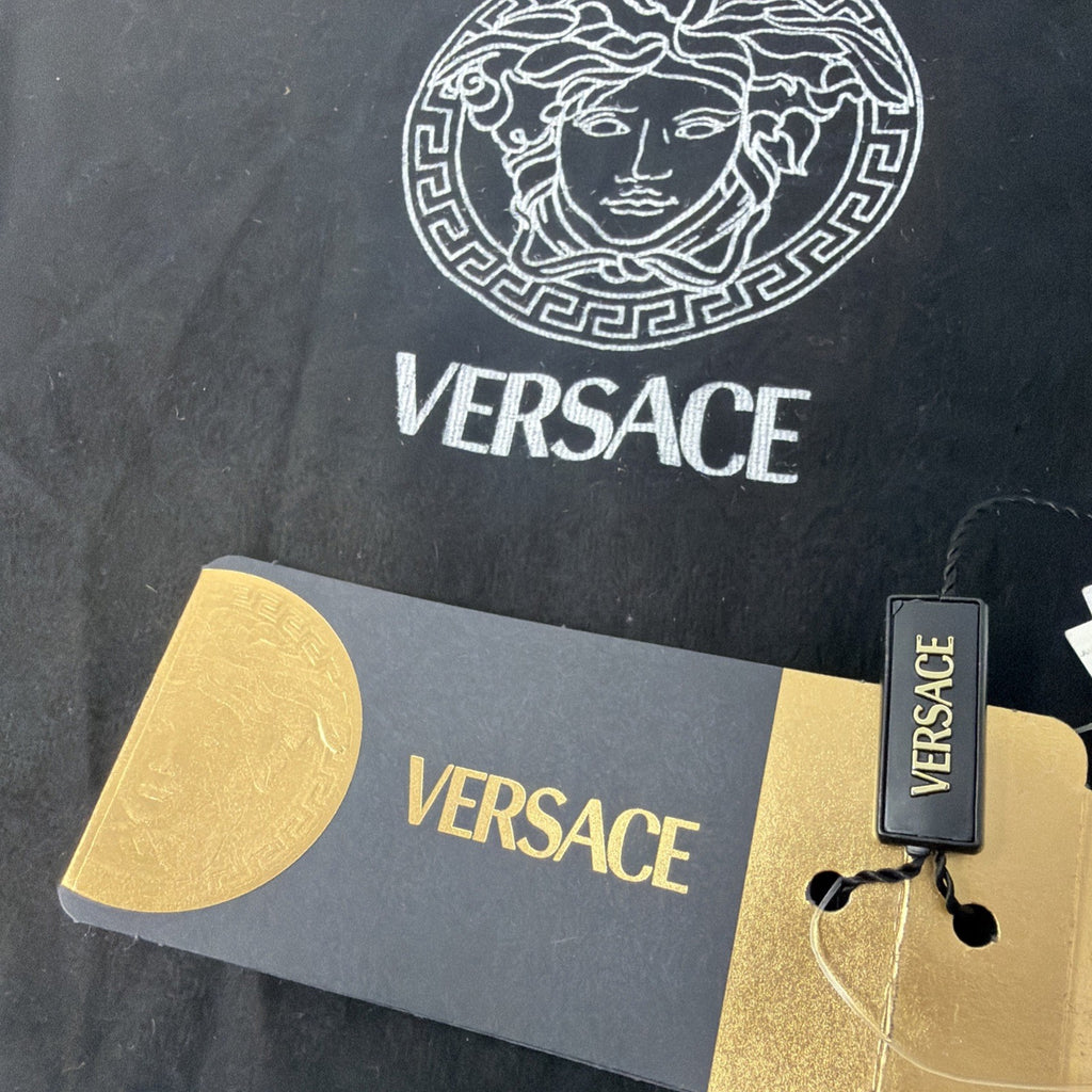Versace Y2K white and tan leather shoulder bag with Medusa zip charm – photo 16 of 24